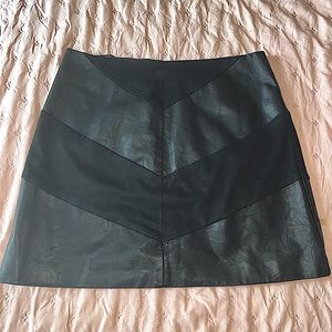 Black suede and leather mini skirt forever 21